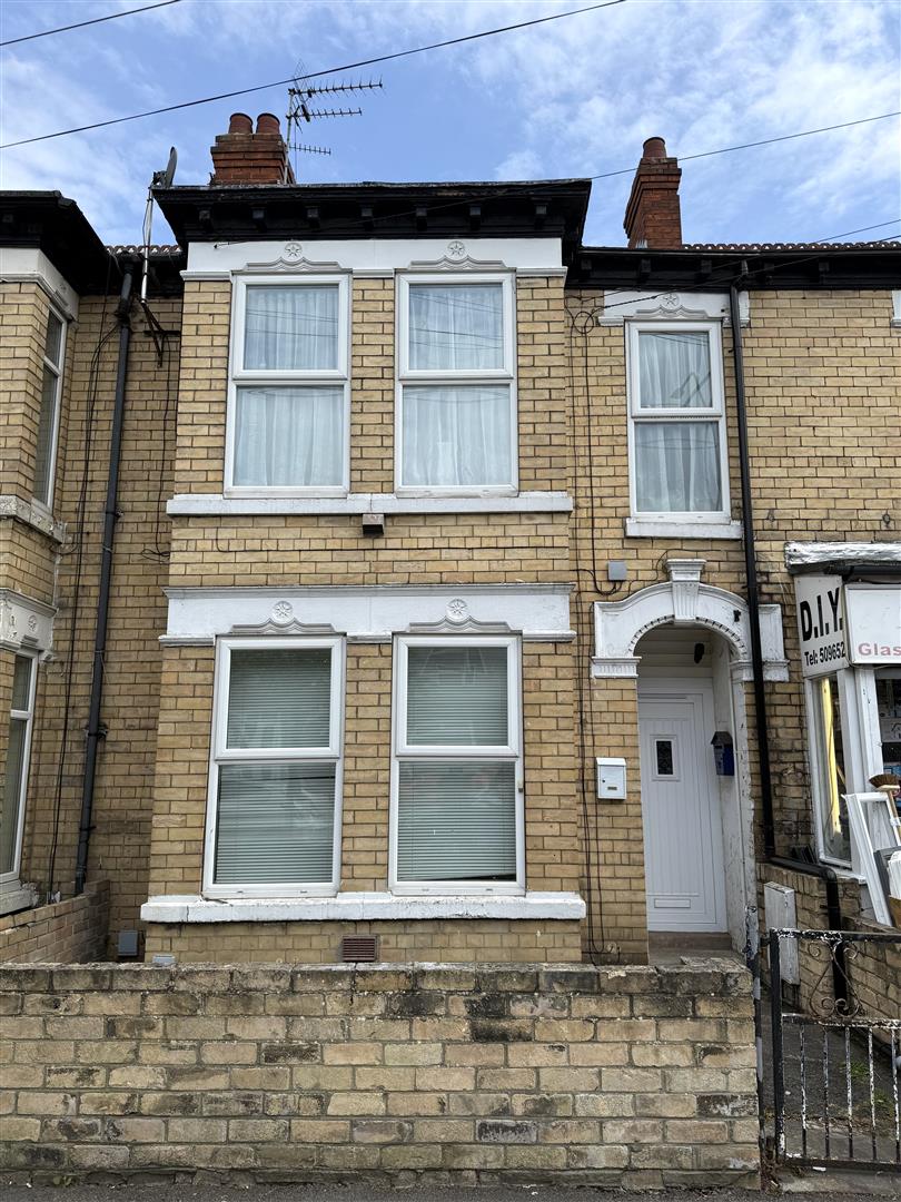 2 Flats on Albert Avenue, Anlaby Road, Hull